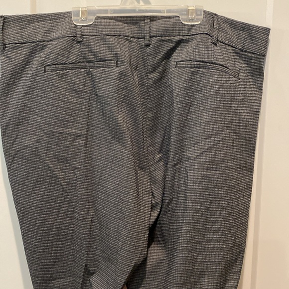 Women’s Lee Flat Front Dress Slacks.  Black Pattern.  Plus size 22W Medium. NWOT - Picture 3 of 6